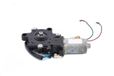 Eski motor bölümünü oluşturan kapatın