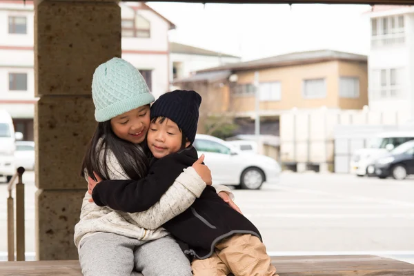 Sorella e fratello — Foto Stock