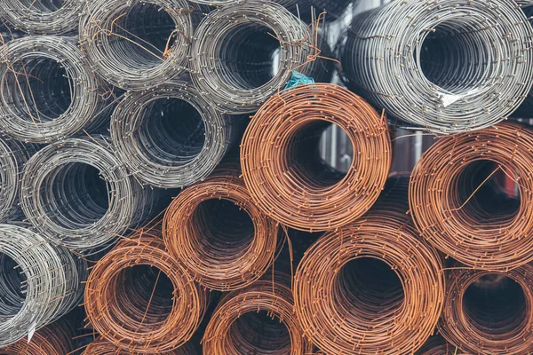 Mesh wire rolls of iron stainless steel, galvanized metal sheets construction material. Chicken wire mesh rolls farm fence. Net wire mesh roll engineer Construction galvanize malleable steel storage