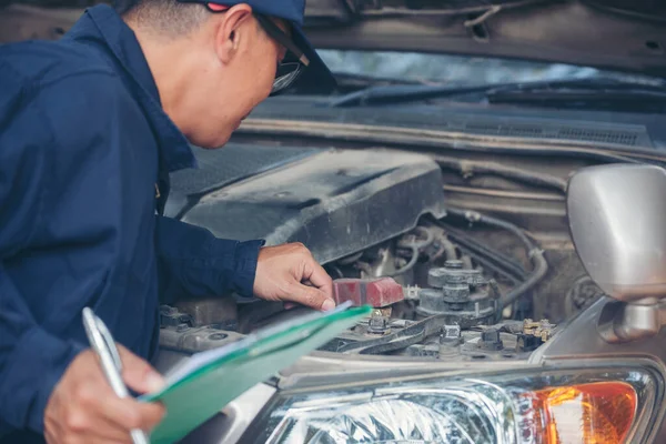 Mechanische Auto Service Auto Garage Automotive Mobiele Centrum Technicus Werkplaats — Stockfoto