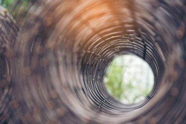 Demir paslanmaz çelik örgüler, galvanize metal levhalar inşaat malzemesi. Tavuklu tel örgü çitleri yuvarlıyor. Ağ tel örgü rulo mühendisi İnşaat yumuşak çelik depolama galvanize
