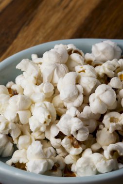 avuç dolusu patlamış mısır