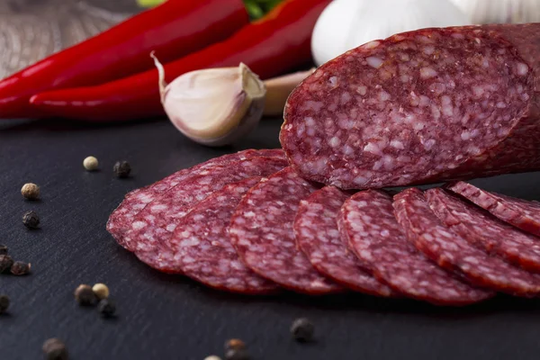 Embutidos y verduras — Foto de Stock