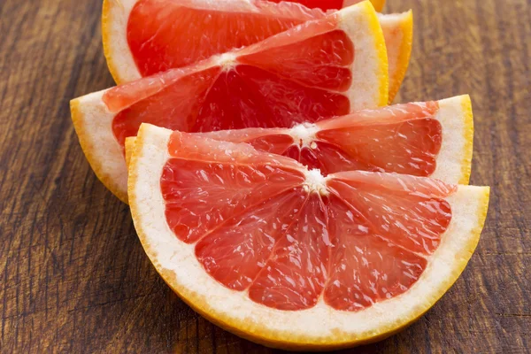 A juicy grapefruit — Stock Photo, Image