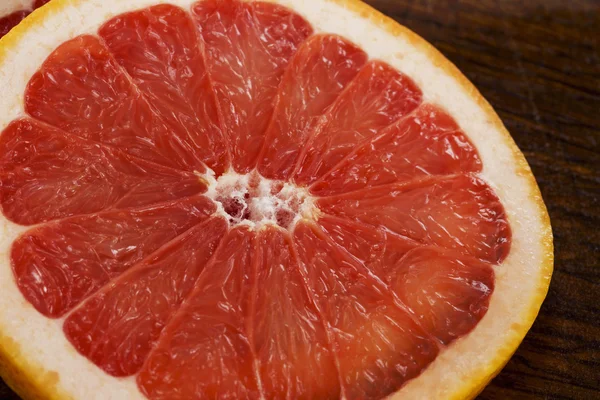 A juicy grapefruit — Stock Photo, Image