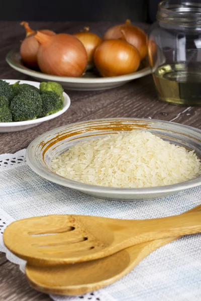 Puñado de granos de arroz — Foto de Stock