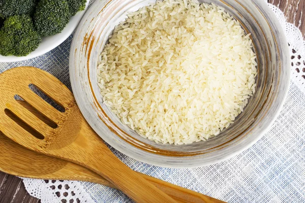 Puñado de granos de arroz — Foto de Stock