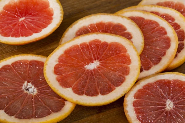 A juicy grapefruit — Stock Photo, Image