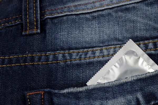 Kondom i paketet — Stockfoto