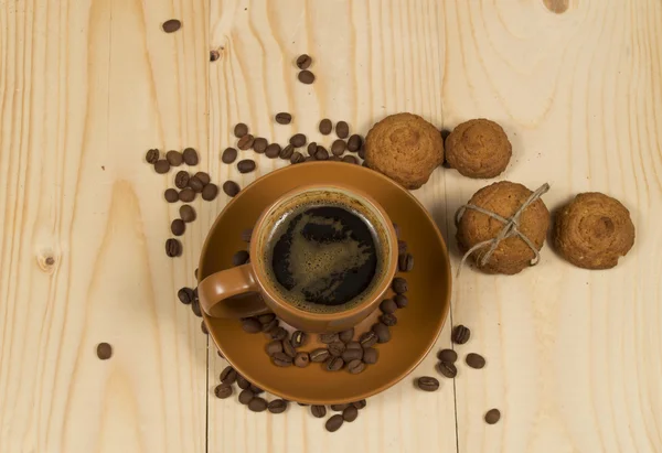 Cup of coffee and low-calorie cookies made from cereals — Stock Photo, Image