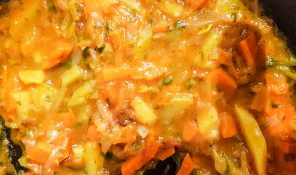 Haşlanmış sebzeler yakın plan, yatay gıda arka planı.