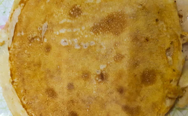 黄金のトーストしたおいしいパンケーキの食感 トップビュー — ストック写真