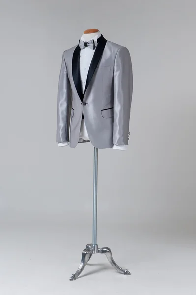 Modern Tuxedo isolado em fundo cinza — Fotografia de Stock
