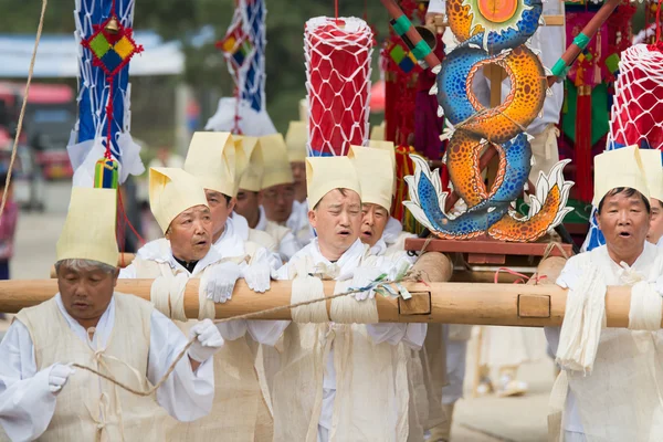 Ehrungen, traditionelle südkoreanische Veranstaltungen für Verstorbene — Stockfoto