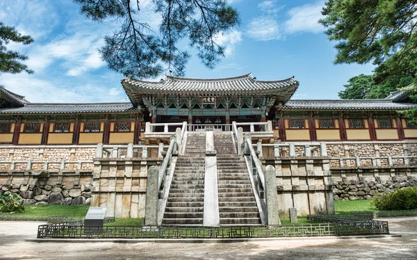 경주, 한국-8 월 18 일, 2016: 불국사 사원은 유네스코 세계 문화 유산의 모든 가장 유명한 불교 사원 중 하나입니다.. — 스톡 사진