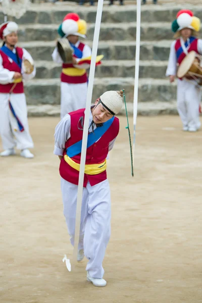The ending of the traditional Korea farmers dance — Stock Photo, Image