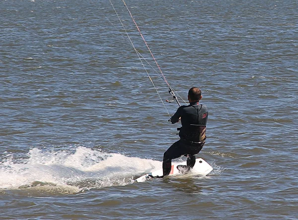 Kite surfer on the pond — Stock Photo, Image