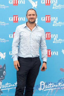 Aktör Claudio Santamaria