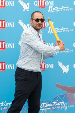 Aktör Claudio Santamaria