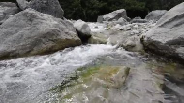 River Gorge doğal