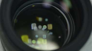 iris lens açar ve kapatır