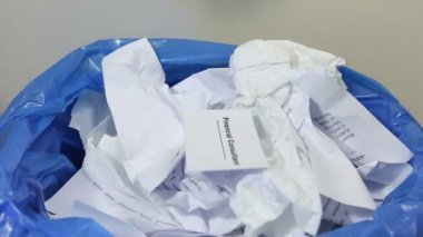 Personel azaltma konsepti - Personel ve çalışan İş Azaltma kesme. Işten çıkarma.
