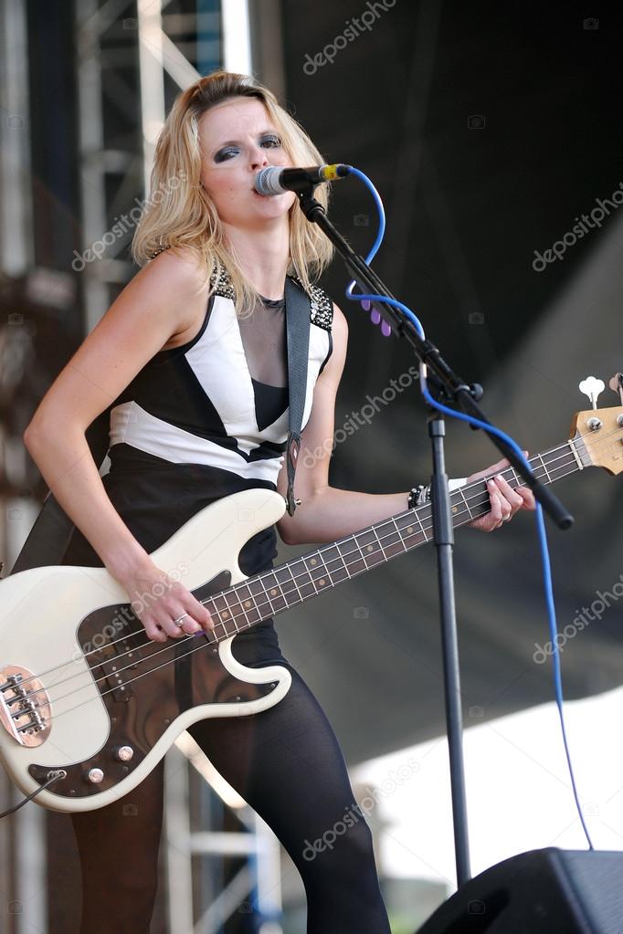 The Subways Charlotte Cooper Stock Editorial Photo © yakub88 100888394