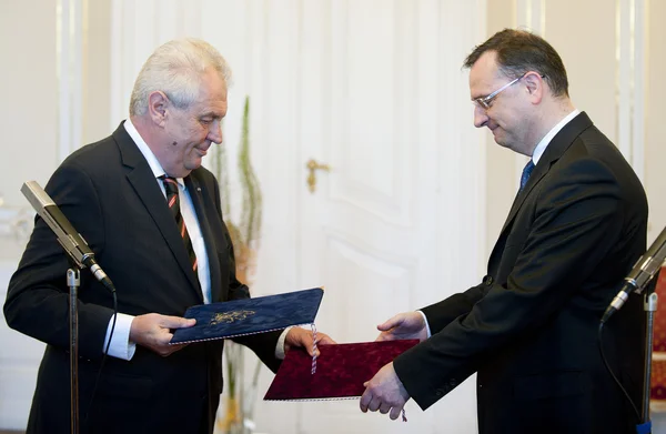 Tschechischer Präsident milos zeman und tschechischer Ministerpräsident petr necas — Stockfoto