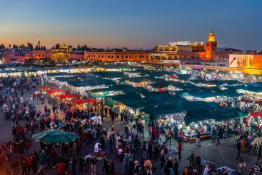 Akşamları Jamaa el-Fna Meydanı, Marakeş, Fas