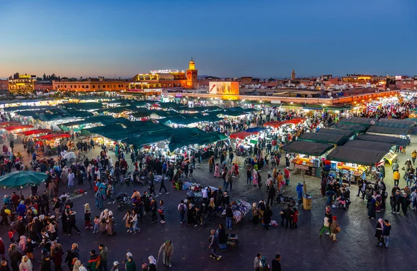 Akşamları Jamaa el-Fna Meydanı, Marakeş, Fas