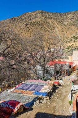 Al Haouz ilindeki küçük Berber köyü, Fas