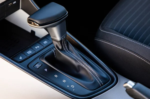 Gear Shift New Modern Car — Stock Photo, Image