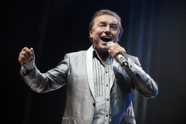 Çek popüler şarkıcı Karel Gott