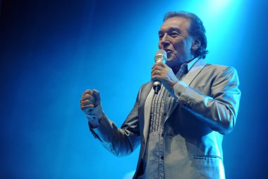 Çek popüler şarkıcı Karel Gott