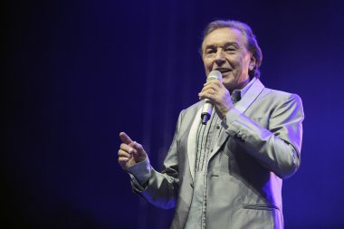 Çek popüler şarkıcı Karel Gott