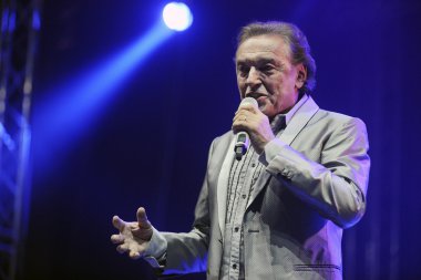 Çek popüler şarkıcı Karel Gott