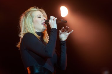 Popüler şarkıcı Ellie Goulding