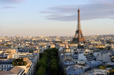 Paris 'teki Eyfel Kulesi
