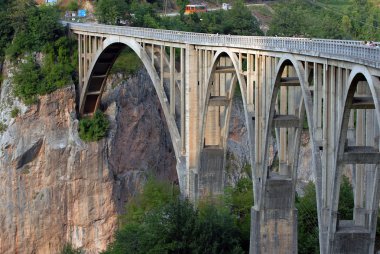 Köprü Durdevica Karadağ dağlarda