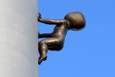 Zizkov tower ile ilgili tarama bebek