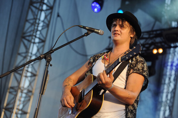 Певец Пит Доэрти
