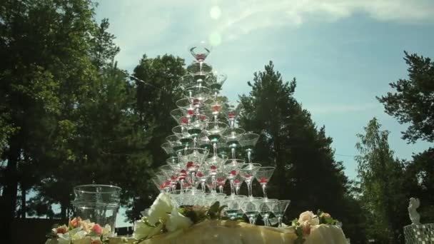 Pyramid of wineglasses — Stock Video