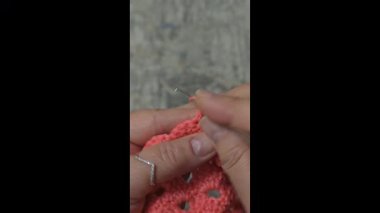 Ev dekorasyonu, moda ya da tekstil için uygun renkli örgü kumaşı. Örgü dersleri. Yapay zeka öğrenmek için örgü kalıpları.