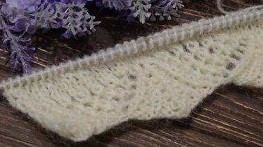 Ev dekorasyonu, moda ya da tekstil için uygun renkli örgü kumaşı. Örgü dersleri. Yapay zeka öğrenmek için örgü kalıpları.