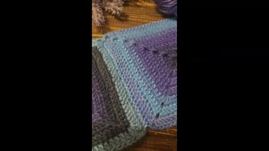 Ev dekorasyonu, moda ya da tekstil için uygun renkli örgü kumaş. Desen. Boşluğu kopyala