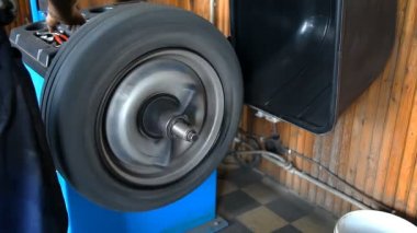 Otomobil jant tamiri