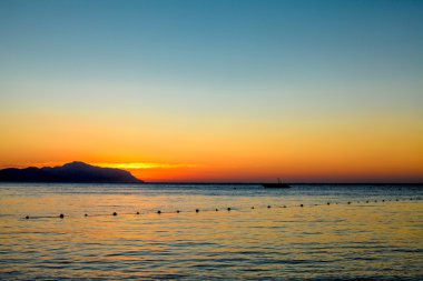 Güzel gündoğumu Kızıldeniz