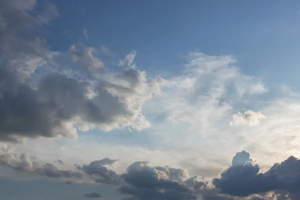 Nuvens escuras, foco suave — Fotografia de Stock