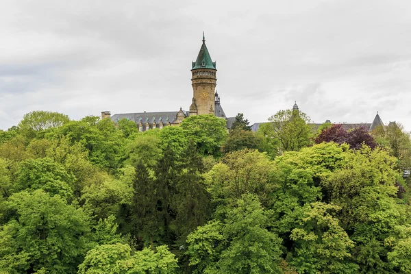 Luxemburger Turm in der Oberstadt — Stockfoto