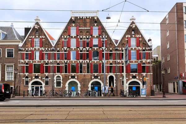 Zabytkowy dom w Amsterdamie — Zdjęcie stockowe
